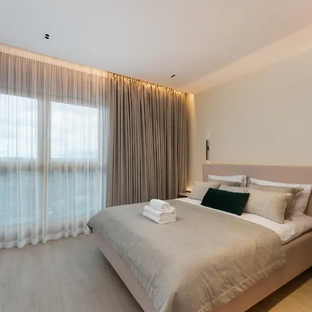 Cracow Novum By Bookinghost Kraków