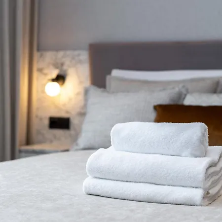 Cracow Novum By Bookinghost Krasków